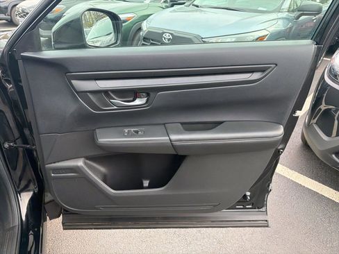 Used 2023 Honda CR-V EX image 9