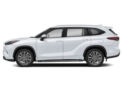 New 2026 Toyota Highlander Platinum AWD/4WD image 3