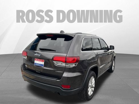 Used 2021 Jeep Grand Cherokee Laredo image 4