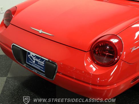 Used 2005 Ford Thunderbird RWD image 25