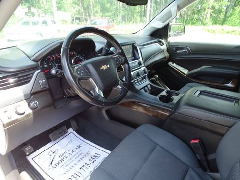 Used 2019 Chevrolet Tahoe LS AWD/4WD image 11