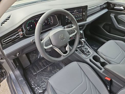 New 2026 Volkswagen Jetta SEL FWD image 9