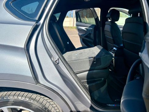 Used 2019 BMW X6 xDrive35i w/ M Sport Package image 28