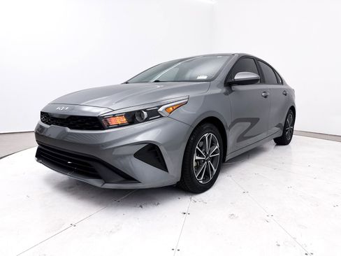 Used 2022 Kia Forte LXS image 10
