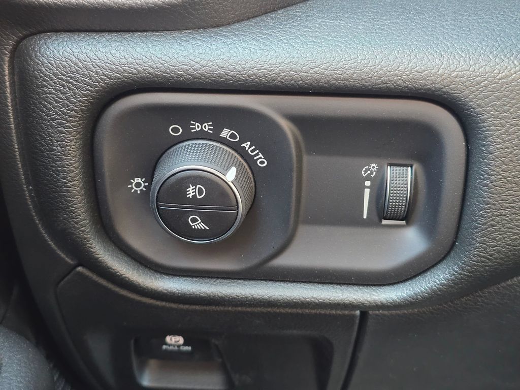 New 2026 RAM 1500 Warlock AWD/4WD image 31