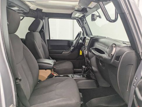 Used 2015 Jeep Wrangler Unlimited Sport AWD/4WD image 21