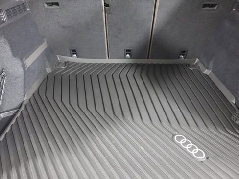 New 2025 Audi Q5 Prestige image 25