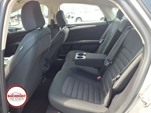 Used 2020 Ford Fusion SE FWD image 28