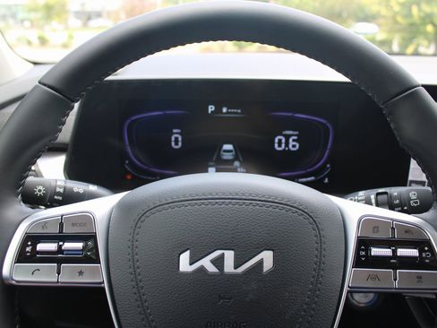 New 2025 Kia Telluride LX image 25