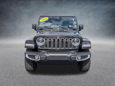 Certified 2024 Jeep Wrangler Unlimited Sahara w/ Dual Top Group AWD/4WD image 8