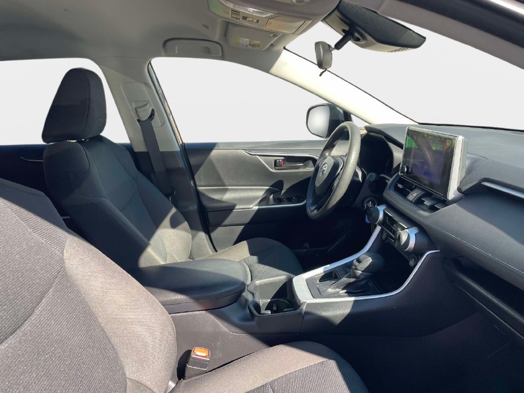 Used 2025 Toyota RAV4 LE FWD image 10
