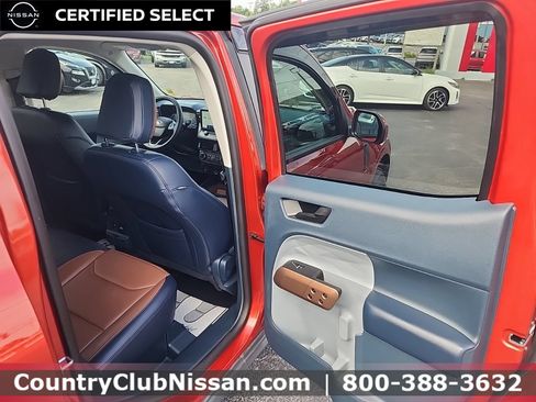 Used 2023 Ford Maverick Lariat w/ Lariat Luxury Package AWD/4WD image 28