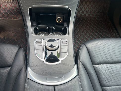 Used 2019 Mercedes-Benz GLC 300 image 13