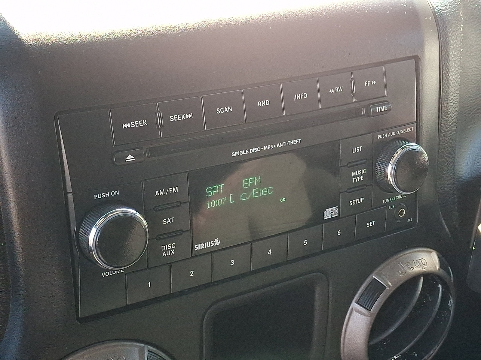 Used 2018 Jeep Wrangler Unlimited Sport AWD/4WD image 16