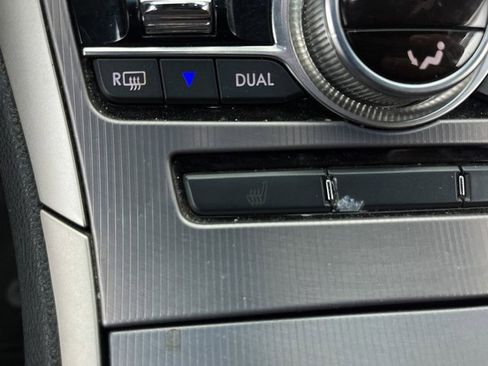 Used 2020 Lincoln MKZ image 20