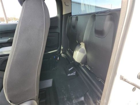 Used 2022 Chevrolet Colorado LT w/ Fleet Safety Package image 10
