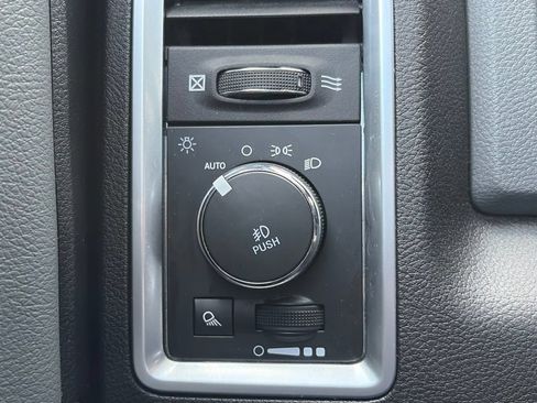 Used 2018 RAM 1500 Big Horn AWD/4WD image 16