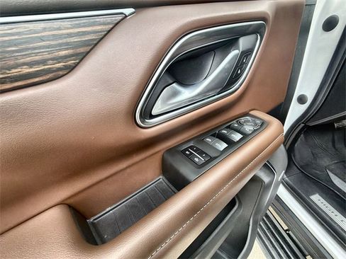 Certified 2022 Chevrolet Tahoe High Country w/ Premium Package image 22