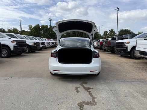 Used 2018 Tesla Model 3 Long Range RWD image 36