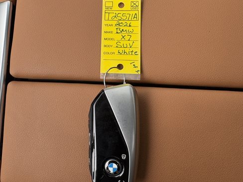 Used 2026 BMW X7 xDrive40i AWD/4WD image 35