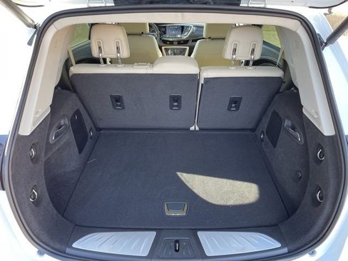 Used 2020 Buick Envision FWD image 33