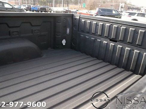 Used 2023 GMC Sierra 1500 AT4 w/ AT4 Premium Package image 10