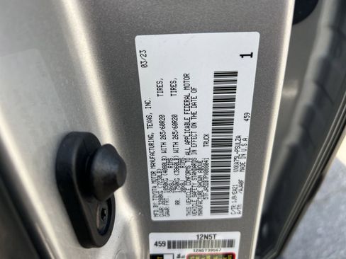 Used 2023 Toyota Tundra Limited AWD/4WD image 27