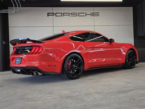 Used 2022 Ford Mustang Shelby GT500 w/ Technology Package image 6