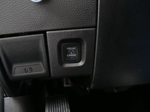 Used 2023 RAM 3500 Tradesman image 19