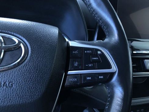 Certified 2024 Toyota Highlander LE AWD/4WD image 26