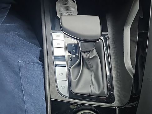 New 2026 Hyundai Elantra Limited FWD image 22