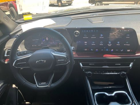 Used 2025 Chevrolet Traverse Z71 w/ Enhanced Driving Package AWD/4WD image 25
