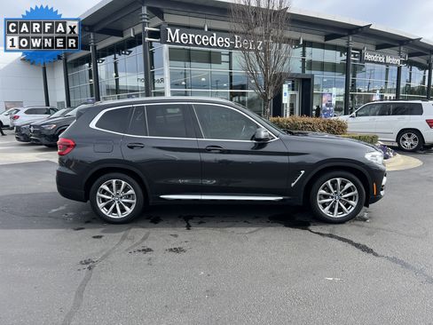 Used 2018 BMW X3 xDrive30i w/ Premium Package image 11