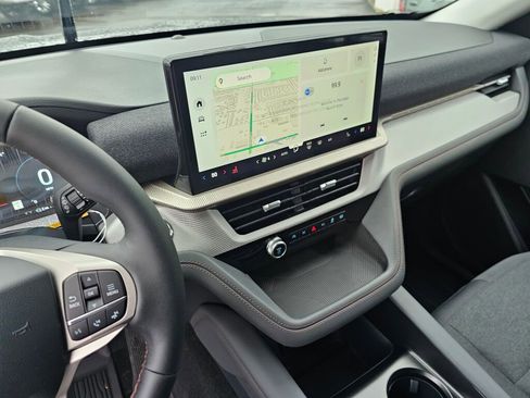 New 2026 Ford Explorer Active image 17