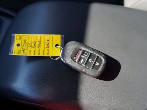 Used 2025 Honda Accord SE image 2