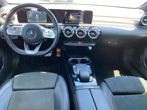 Used 2021 Mercedes-Benz A 220 image 4