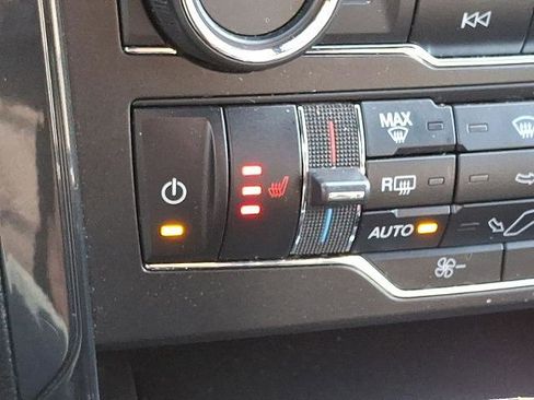 Certified 2018 Ford Explorer XLT w/ Equipment Group 202A image 24