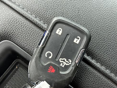 Used 2021 GMC Sierra 1500 Elevation image 37