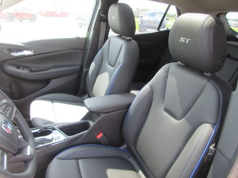 New 2026 Buick Encore GX Sport Touring w/ Comfort Package FWD image 11