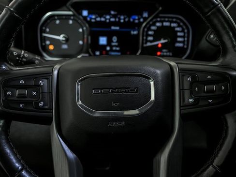 Used 2022 GMC Sierra 3500 Denali image 18
