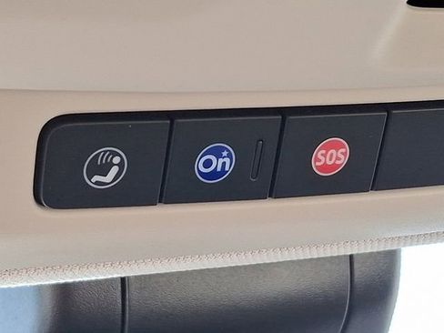 Used 2022 GMC Yukon XL Denali image 27