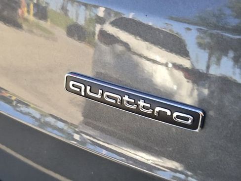 Used 2024 Audi Q3 2.0T Premium w/ Convenience Package image 10