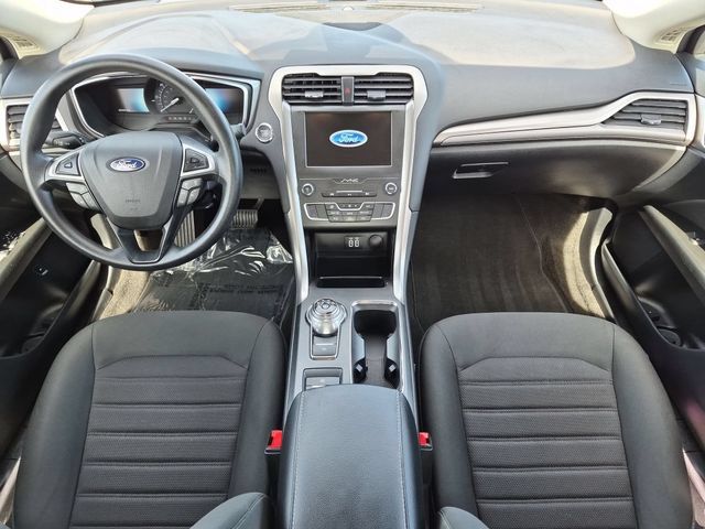 Used 2020 Ford Fusion SE FWD image 11