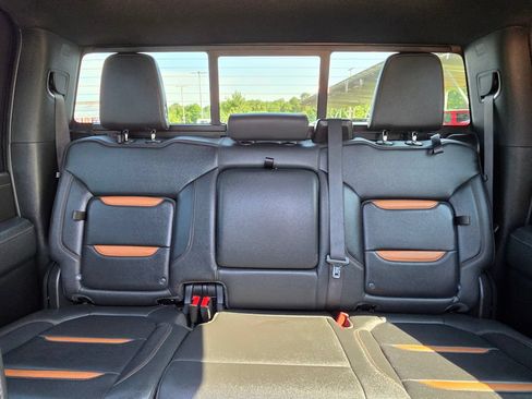 Used 2023 GMC Sierra 2500 AT4 w/ AT4 Premium Plus Package AWD/4WD image 35