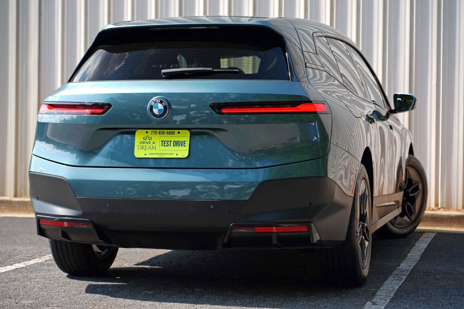 Used 2024 BMW iX xDrive50 w/ Convenience Package AWD/4WD image 4