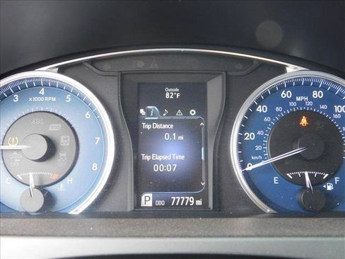 Used 2017 Toyota Camry XLE FWD image 17