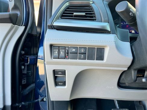 Used 2024 Honda Odyssey EX-L image 10