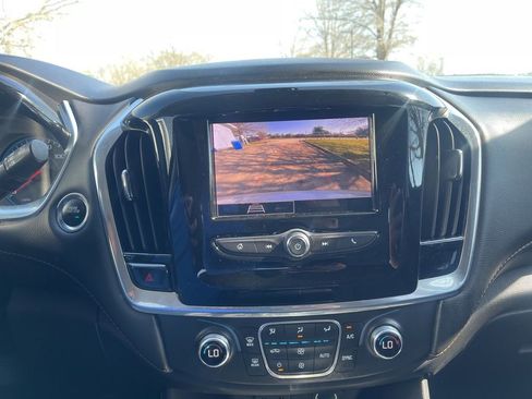 Used 2020 Chevrolet Traverse LS image 16