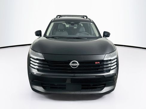 Used 2026 Nissan Kicks SR w/ Cold Weather Package FWD image 2