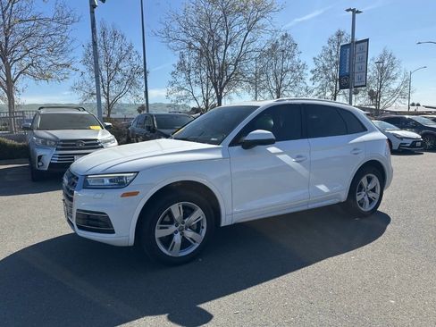 Used 2018 Audi Q5 2.0T Premium w/ Convenience Package image 5